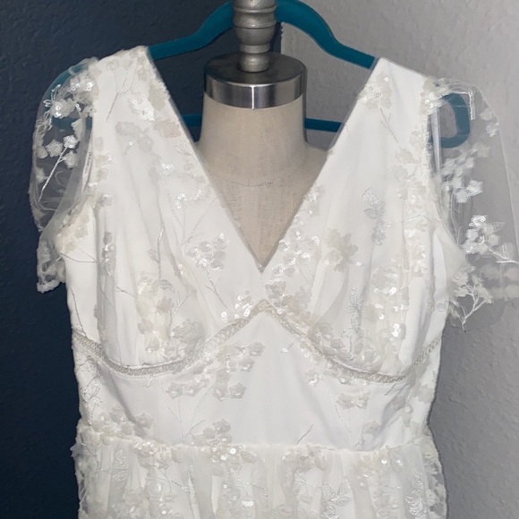 SELF-PORTRAIT Ivory Blossom Sequin Two Tier Midi Dress - Picture 2 of 12